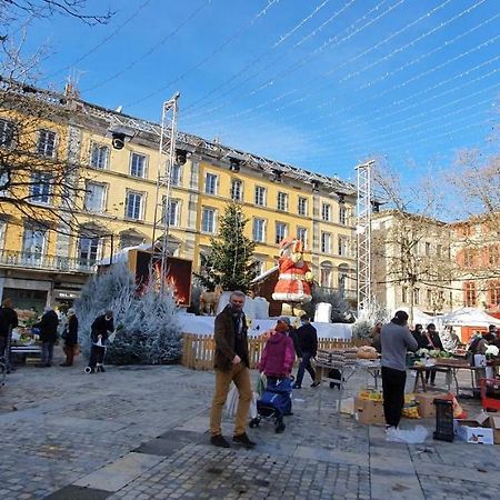 Studio Tres Spacieux Avec Cour, En Plein Coeur De Ville ! Carcassonne Zewnętrze zdjęcie